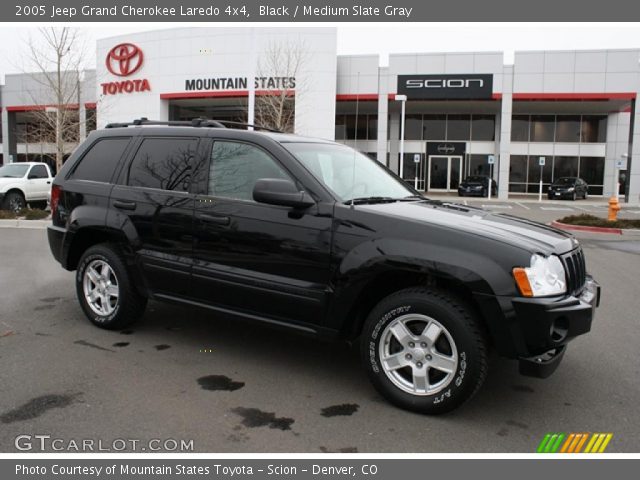 2005 Jeep Grand Cherokee Laredo 4x4 in Black