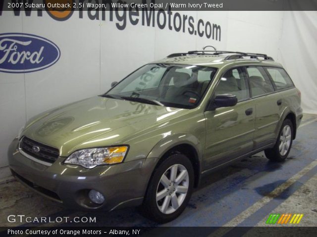 2007 Subaru Outback 2.5i Wagon in Willow Green Opal