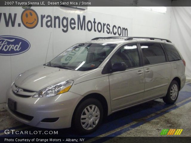 2007 Toyota Sienna LE in Desert Sand Mica