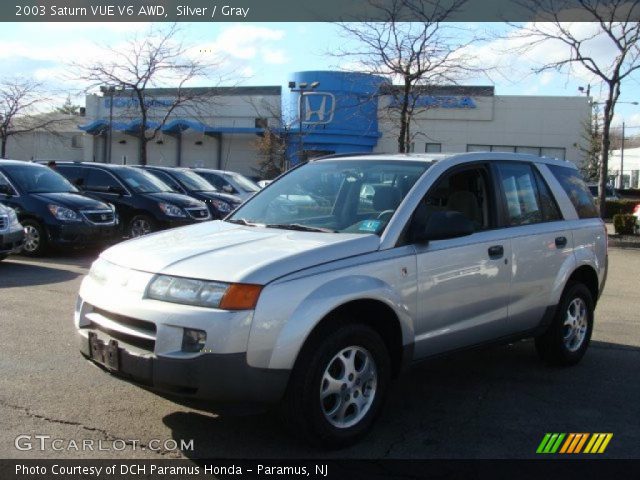 2003 Saturn VUE V6 AWD in Silver
