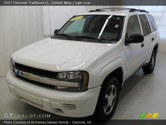 2007 Chevrolet TrailBlazer LS in Summit White