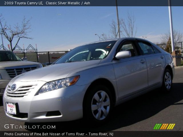 2009 Toyota Camry LE in Classic Silver Metallic
