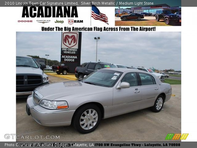 2010 Lincoln Town Car Signature Limited in Silver Birch Metallic