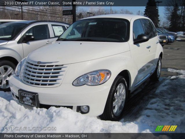 2010 Chrysler PT Cruiser Classic in Stone White