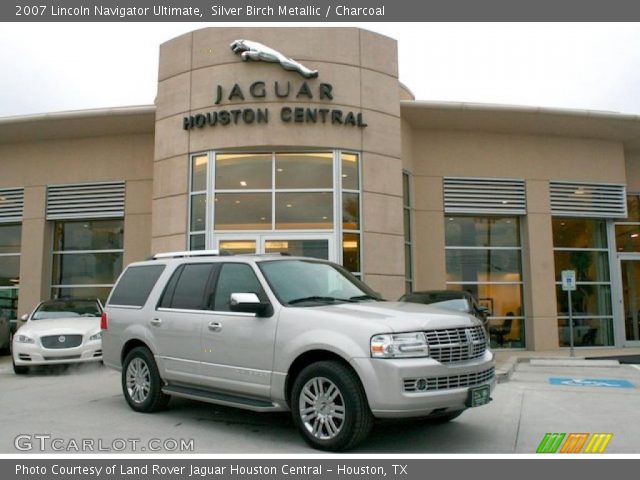 2007 Lincoln Navigator Ultimate in Silver Birch Metallic