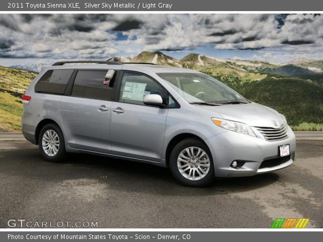 2011 Toyota Sienna XLE in Silver Sky Metallic