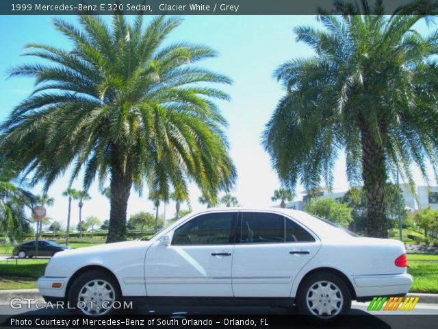 1999 Mercedes-Benz E 320 Sedan in Glacier White