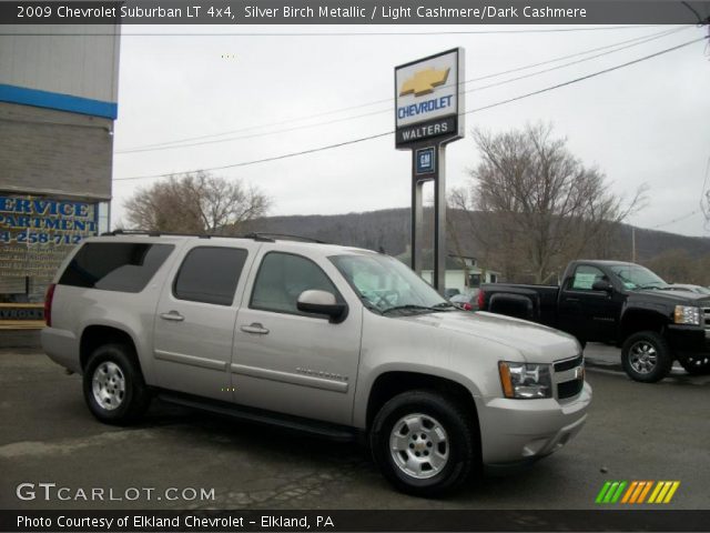 2009 Chevrolet Suburban LT 4x4 in Silver Birch Metallic