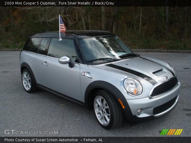 2009 Mini Cooper S Clubman in Pure Silver Metallic