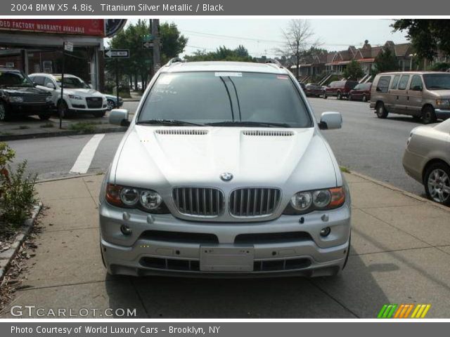 2004 BMW X5 4.8is in Titanium Silver Metallic