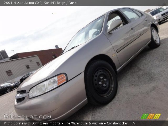 2001 Nissan Altima GXE in Sandrift Beige