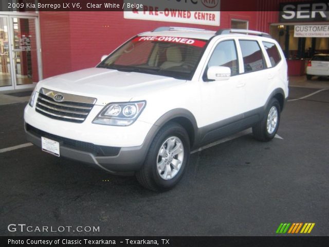 2009 Kia Borrego LX V6 in Clear White