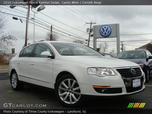 2010 Volkswagen Passat Komfort Sedan in Candy White