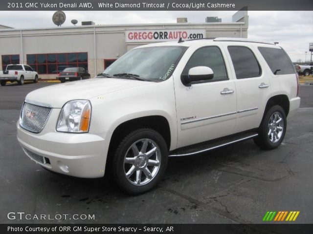 2011 GMC Yukon Denali AWD in White Diamond Tintcoat