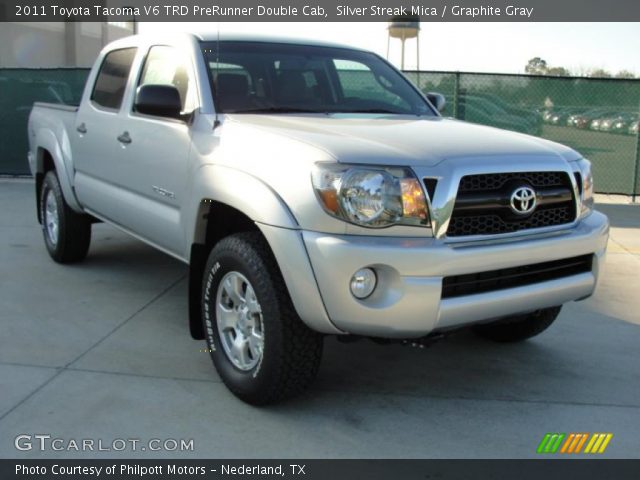 2011 Toyota Tacoma V6 TRD PreRunner Double Cab in Silver Streak Mica