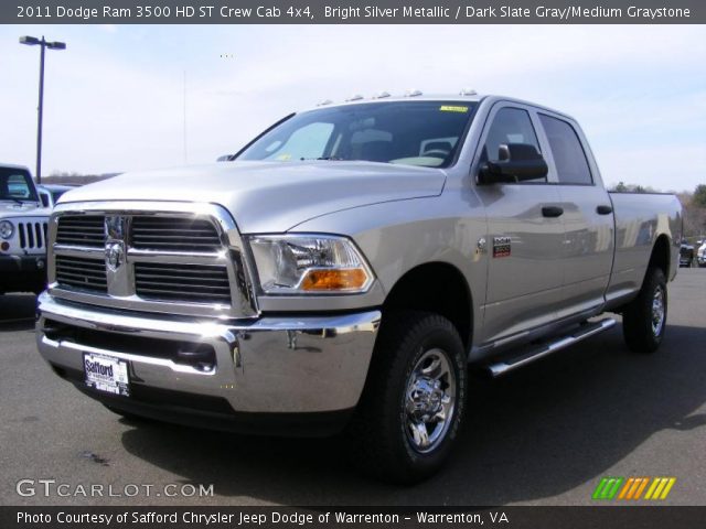 2011 Dodge Ram 3500 HD ST Crew Cab 4x4 in Bright Silver Metallic