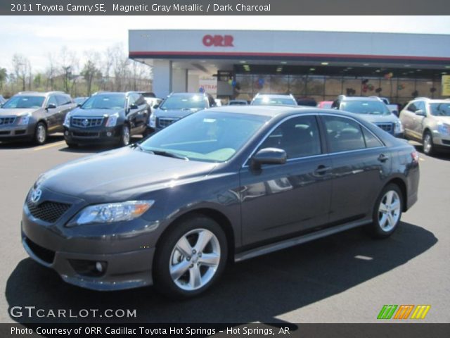 2011 Toyota Camry SE in Magnetic Gray Metallic