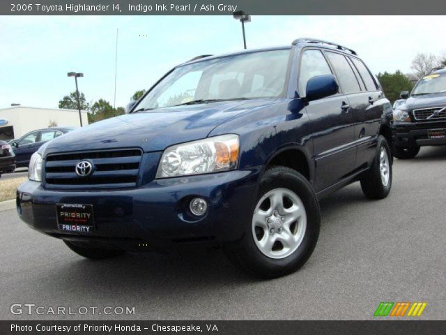 2006 Toyota Highlander I4 in Indigo Ink Pearl