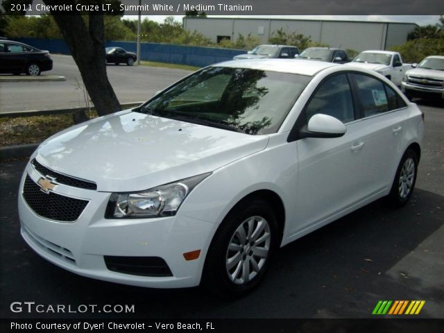 2011 Chevrolet Cruze LT in Summit White