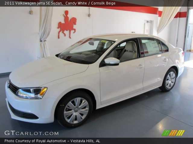 2011 Volkswagen Jetta SE Sedan in Candy White