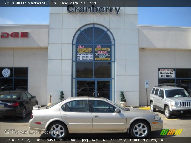 2000 Nissan Maxima SE in Sunlit Sand Metallic