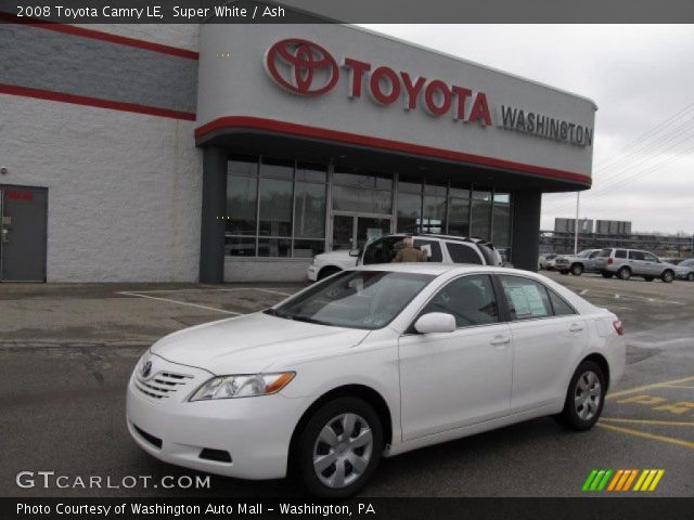 2008 Toyota Camry LE in Super White