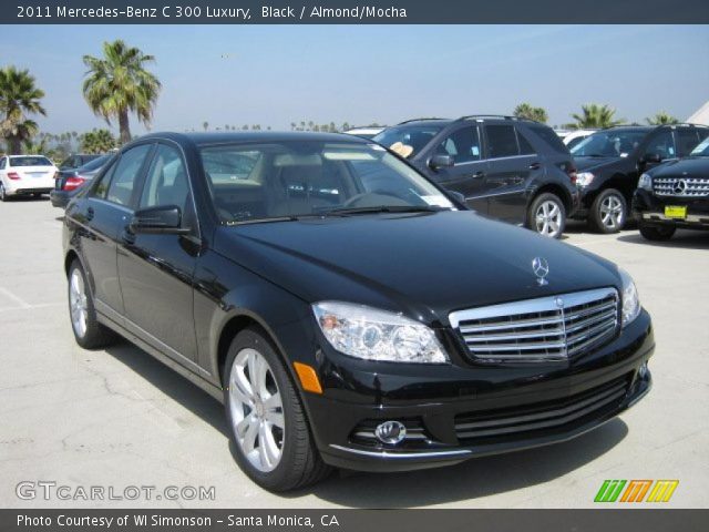 2011 Mercedes-Benz C 300 Luxury in Black