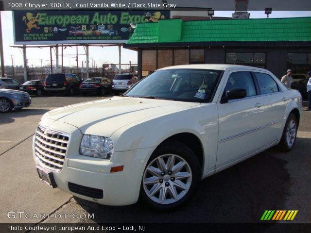 2008 Chrysler 300 LX in Cool Vanilla White
