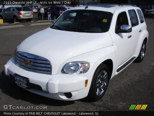 2011 Chevrolet HHR LT in Arctic Ice White