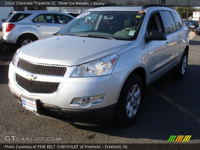 2009 Chevrolet Traverse LS in Silver Ice Metallic