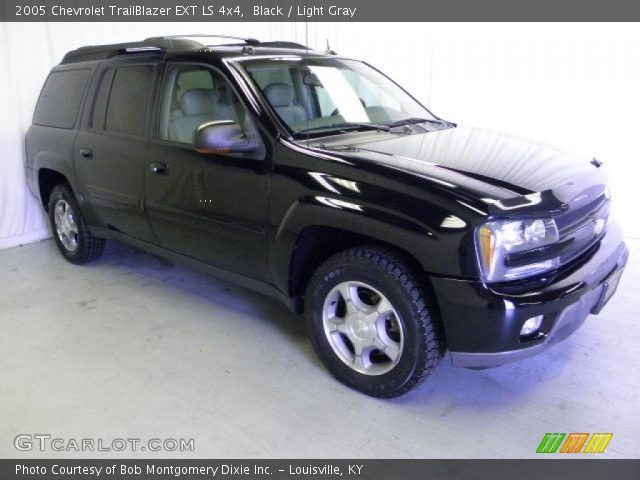 2005 Chevrolet TrailBlazer EXT LS 4x4 in Black