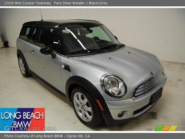 2009 Mini Cooper Clubman in Pure Silver Metallic