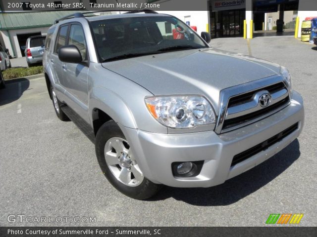 2007 Toyota 4Runner SR5 in Titanium Metallic