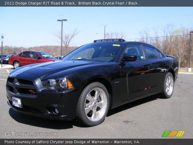 2011 Dodge Charger R/T Road & Track in Brilliant Black Crystal Pearl