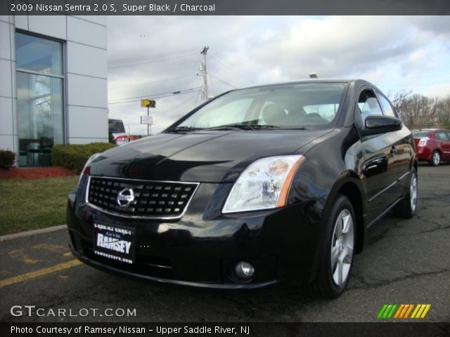 2009 Nissan Sentra 2.0 S in Super Black