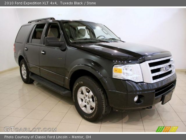 2010 Ford Expedition XLT 4x4 in Tuxedo Black