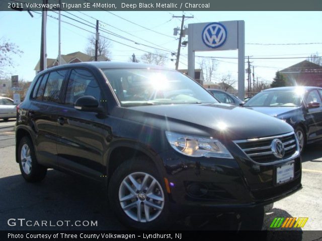 2011 Volkswagen Tiguan SE 4Motion in Deep Black Metallic