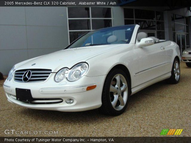 2005 Mercedes-Benz CLK 320 Cabriolet in Alabaster White