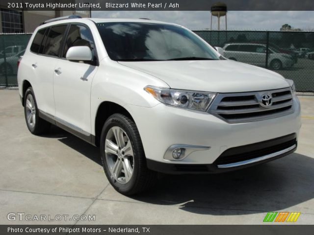 2011 Toyota Highlander Limited in Blizzard White Pearl