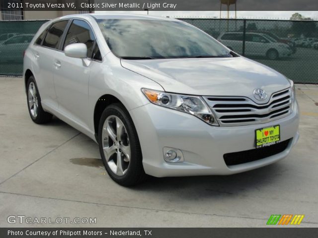 2011 Toyota Venza V6 in Classic Silver Metallic