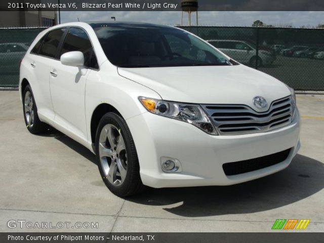 2011 Toyota Venza V6 in Blizzard Pearl White