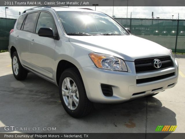 2011 Toyota RAV4 I4 in Classic Silver Metallic
