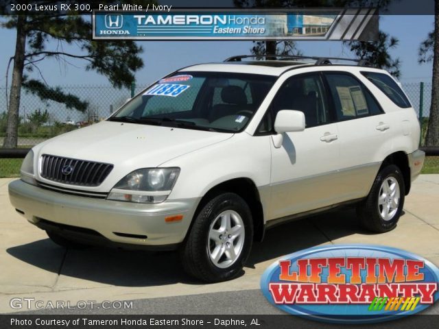 2000 Lexus RX 300 in Pearl White