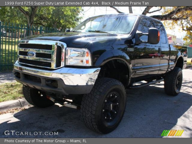 1999 Ford F250 Super Duty Lariat Extended Cab 4x4 in Black