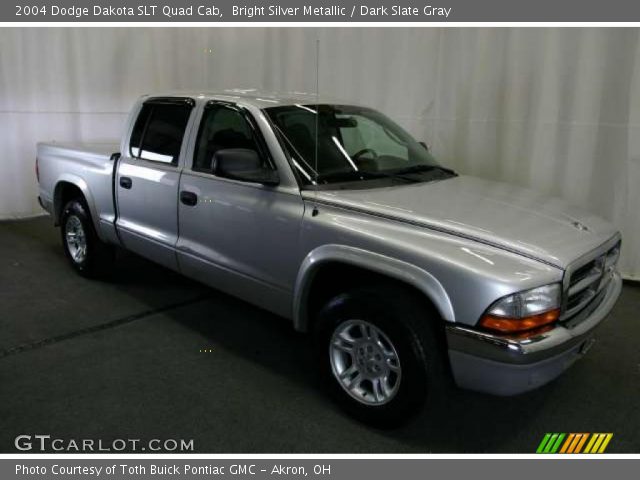 2004 Dodge Dakota SLT Quad Cab in Bright Silver Metallic