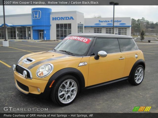 2007 Mini Cooper S Hardtop in Mellow Yellow