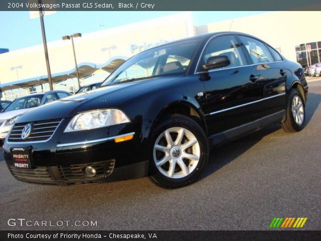 2004 Volkswagen Passat GLS Sedan in Black