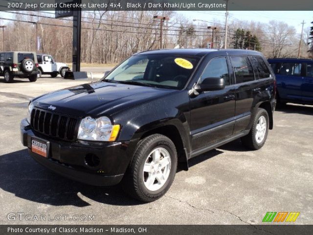 2007 Jeep Grand Cherokee Laredo 4x4 in Black