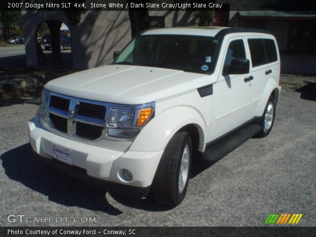 2007 Dodge Nitro SLT 4x4 in Stone White