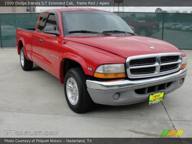 2000 Dodge Dakota SLT Extended Cab in Flame Red
